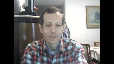 Snapshot of lucianoaxel chatting on December 8, 9:41 pm Luciano online show from December 8, 9:41 pm