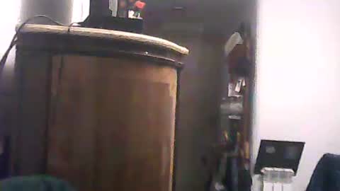 Snapshot of lucianoaxel chatting on June 5, 9:53 pm Luciano online show from June 5, 9:53 pm