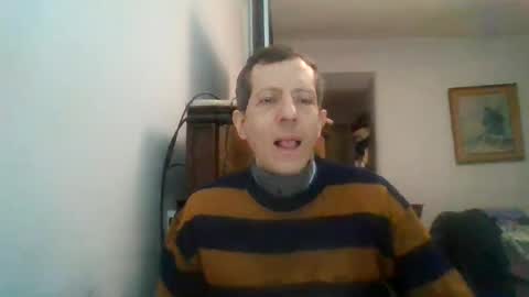 Snapshot of lucianoaxel chatting on June 14, 6:48 am Luciano online show from June 14, 6:48 am