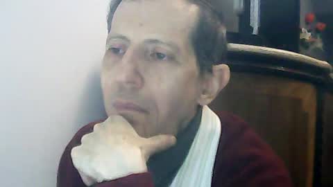 Snapshot of lucianoaxel chatting on July 17, 1:56 am Luciano online show from July 17, 1:56 am