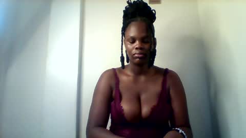 Snapshot of luciaresa chatting on July 9, 9:02 am luciaresa online show from July 9, 9:02 am