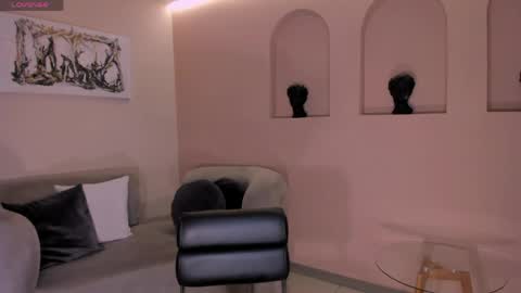 Lucie Martin online show from April 6, 7:26 pm