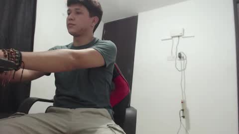 Snapshot of lucifeeer_666 chatting on March 20, 7:19 pm Fernando online show from March 20, 7:19 pm