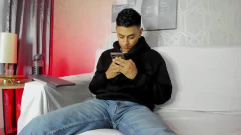 Leo online show from February 9, 11:47 am