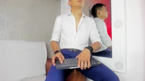 Leo online show from February 18, 11:11 am