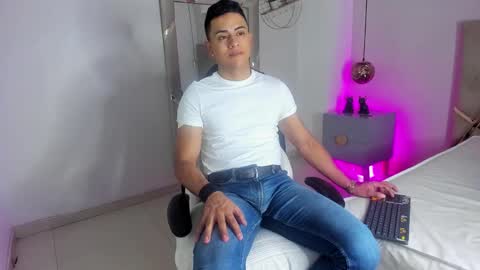 Leo online show from November 20, 11:32 am