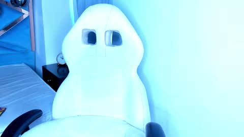 Leo online show from November 25, 11:32 am