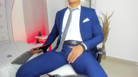 Leo online show from April 8, 2:28 pm