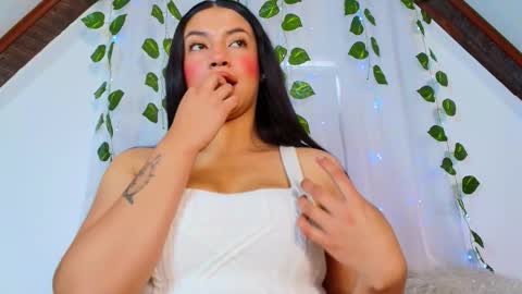 luciia_sweeet online show from January 15, 3:05 pm
