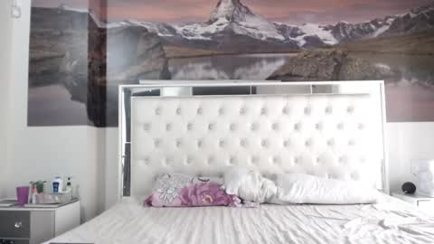 luciifer_hills online show from December 24, 1:06 pm