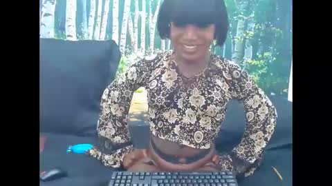 Lucile Carrie online show from June 10, 9:14 pm