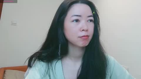 Snapshot of luckrose chatting on February 28, 5:19 am Jinn online show from February 28, 5:19 am