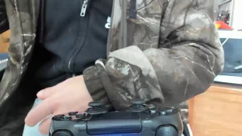 Snapshot of luckydrakex chatting on December 15, 10:41 am Lucky online show from December 15, 10:41 am