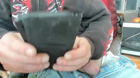 Snapshot of luckydrakex chatting on December 21, 3:19 pm Lucky online show from December 21, 3:19 pm