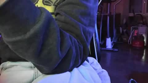 Snapshot of luckydrakex chatting on January 7, 6:10 pm Lucky online show from January 7, 6:10 pm