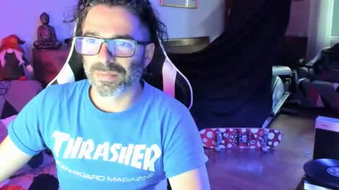 Lucky online show from May 6, 6:02 pm