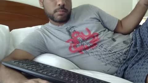 luckyfinalone online show from October 25, 8:25 pm