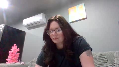 Snapshot of luckygirl96 chatting on November 2, 12:57 am luckygirl96 online show from November 2, 12:57 am