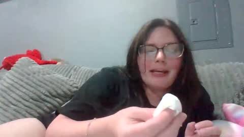 Snapshot of luckygirl96 chatting on November 4, 2:10 am luckygirl96 online show from November 4, 2:10 am