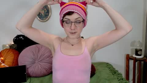 Jade online show from October 28, 12:19 pm