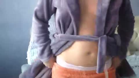 luckylinda23 online show from January 16, 11:58 am