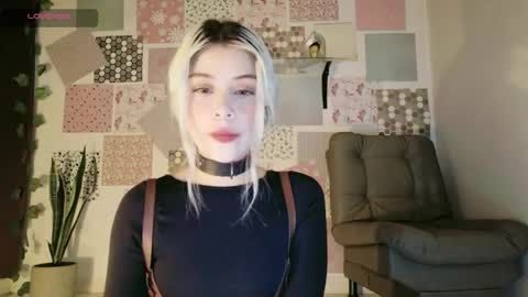 Snapshot of luckysapphire777 chatting on May 2, 1:16 pm luckysapphire777 online show from May 2, 1:16 pm