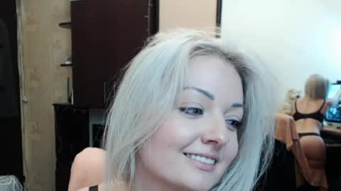 LuckyShot online show from May 9, 3:39 pm