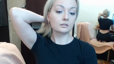 LuckyShot online show from May 31, 6:04 pm