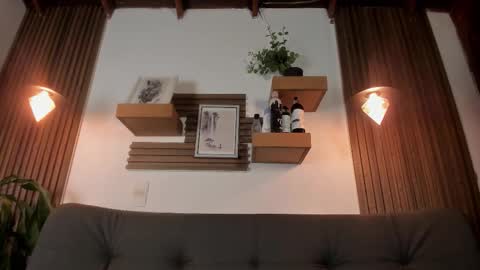 Lucy online show from February 27, 4:23 am