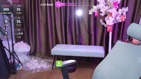 Lucy online show from October 30, 1:18 am