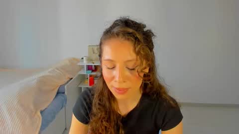 lucy__ray online show from March 4, 10:10 am