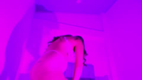 Snapshot of lucy_carson chatting on February 27, 4:01 am lucy online show from February 27, 4:01 am