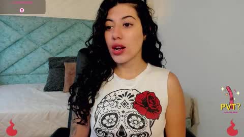 Snapshot of lucy_greys_ chatting on February 3, 11:59 am Lucy Greys online show from February 3, 11:59 am