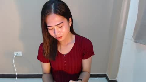 Snapshot of lucy_harper52 chatting on December 11, 3:24 am Lucy Anne online show from December 11, 3:24 am