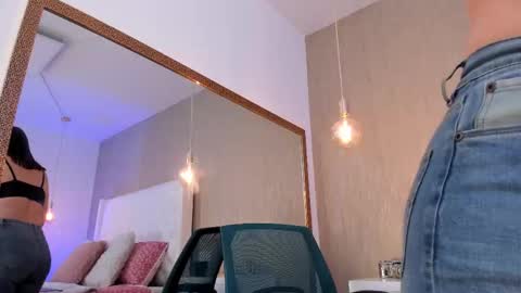 Snapshot of lucy_lu17 chatting on September 29, 1:27 pm Lucy online show from September 29, 1:27 pm