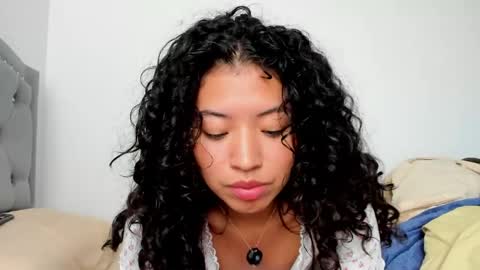 Lucy online show from May 14, 3:52 pm