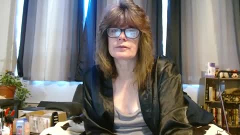 lucylling online show from February 24, 1:42 pm
