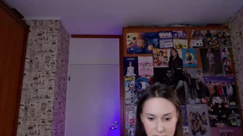 Lucy Rose online show from December 14, 2:11 pm