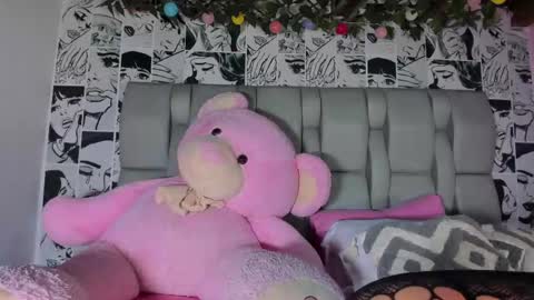 Lucy online show from May 19, 11:27 am