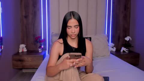 Lucy online show from March 28, 9:47 pm