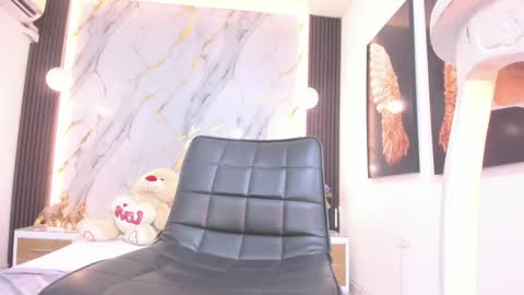 Luciana online show from March 9, 1:04 am