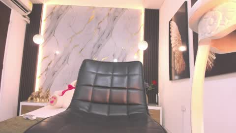 Luciana online show from March 11, 1:16 am