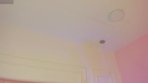 Lucy online show from December 23, 3:26 am