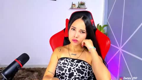 Snapshot of lucyy_rose chatting on October 28, 12:36 am o online show from October 28, 12:36 am