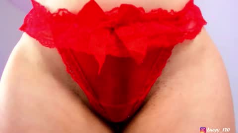 Snapshot of lucyy_rose chatting on February 26, 1:04 am o online show from February 26, 1:04 am