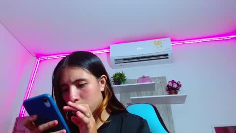 Snapshot of lucyy_start chatting on February 26, 8:00 pm LUCY online show from February 26, 8:00 pm