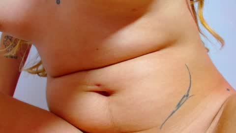 Snapshot of lucyy_start chatting on March 2, 1:36 am LUCY online show from March 2, 1:36 am