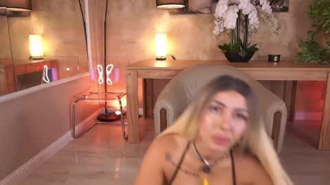 LucyRose online show from July 13, 8:06 am