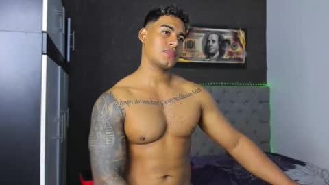 Luigi Independent model online show from November 15, 7:16 am