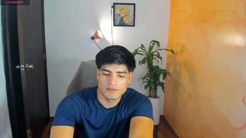 Snapshot of luigy17 chatting on September 25, 10:24 pm luigi online show from September 25, 10:24 pm